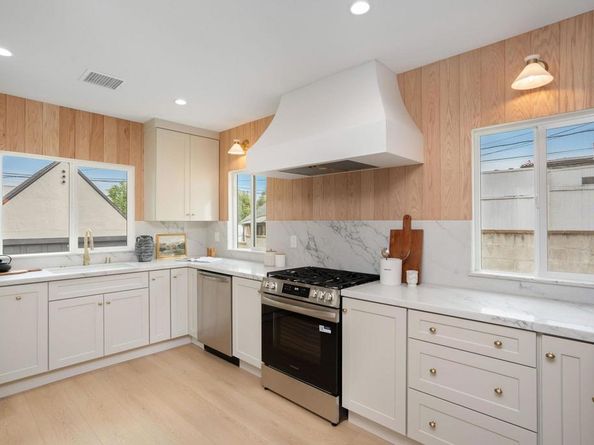 4328 Angeles Vista Blvd, Los Angeles CA 90008