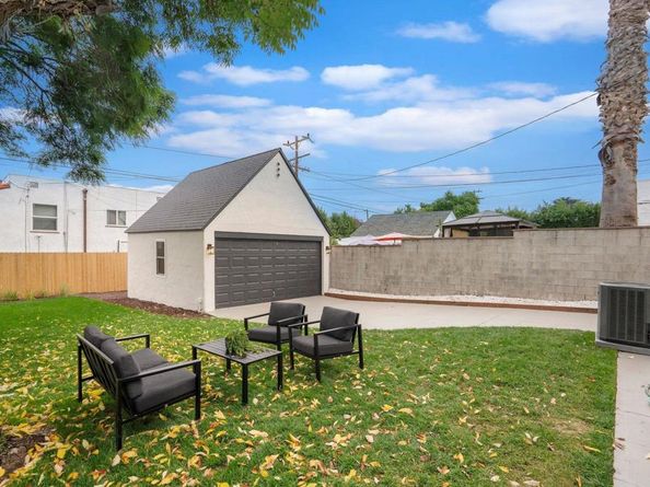 4328 Angeles Vista Blvd, Los Angeles CA 90008