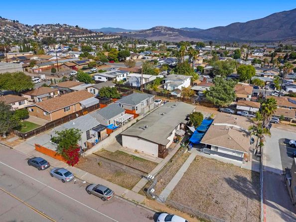 447 Grand Avenue, Spring Valley CA 91977