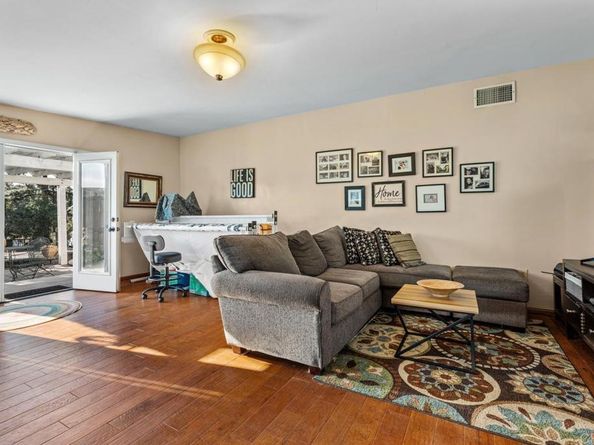 4057 Calavo Dr, La Mesa CA 91941