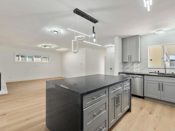 8868 Gowdy Avenue, San Diego CA 92123