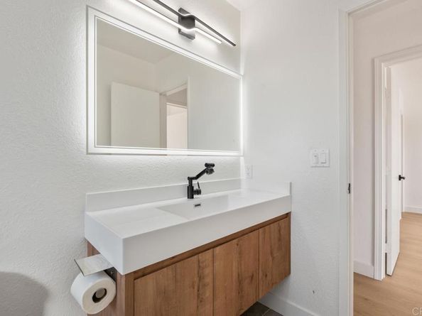 8868 Gowdy Avenue, San Diego CA 92123