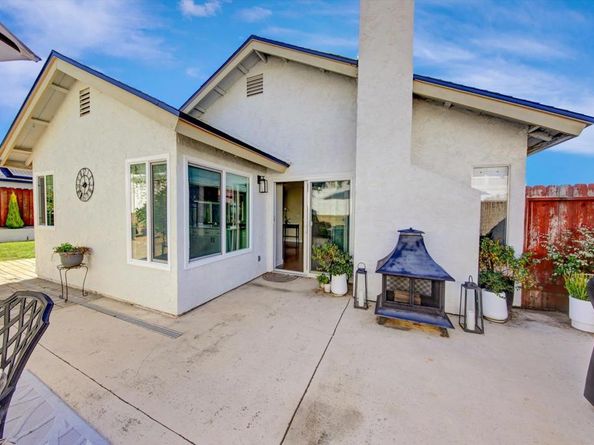 595 Hampshire Lane, Chula Vista CA 91911