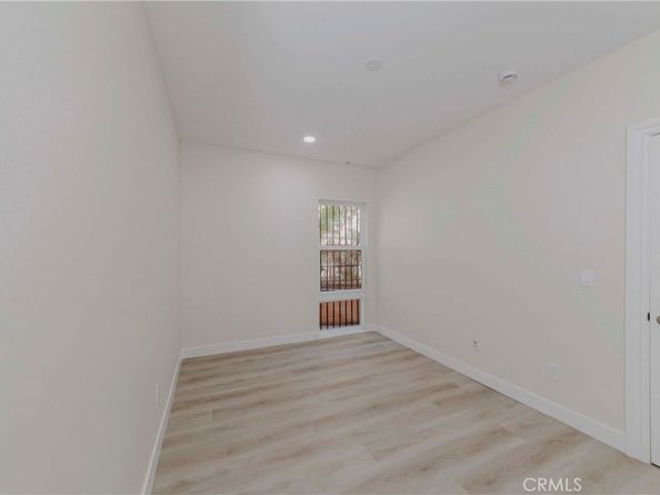 1138 S Serrano Avenue 102, Los Angeles CA 90006