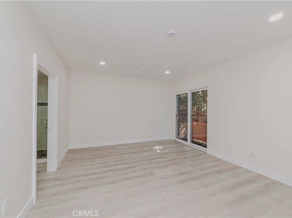 1138 S Serrano Avenue 102, Los Angeles CA 90006