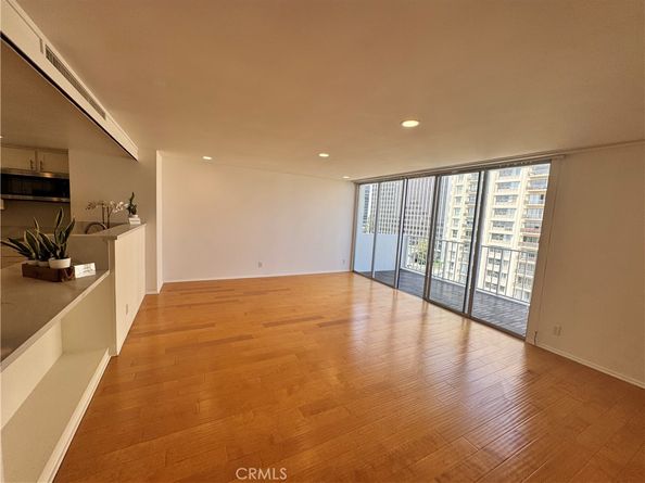 2170 Century Park East 1004S, Los Angeles CA 90067