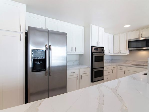 2170 Century Park East 1004S, Los Angeles CA 90067