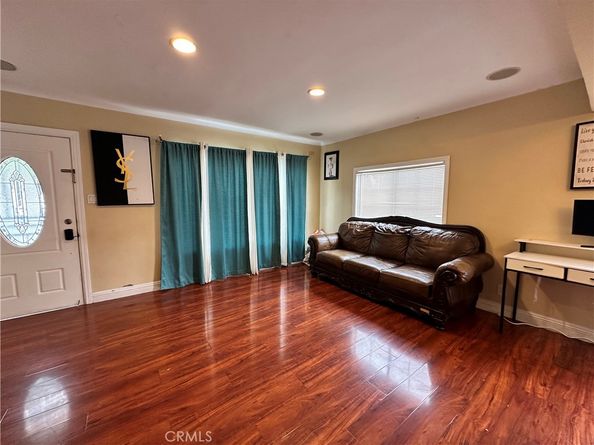 6127 Adenmoor Avenue, Lakewood CA 90713