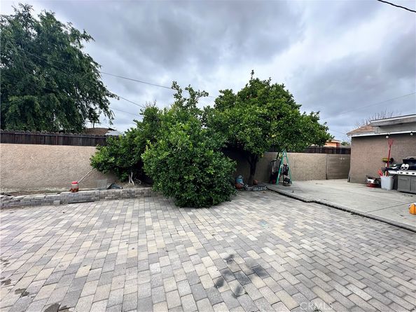 6127 Adenmoor Avenue, Lakewood CA 90713