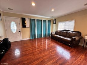 6127 Adenmoor Avenue, Lakewood CA 90713