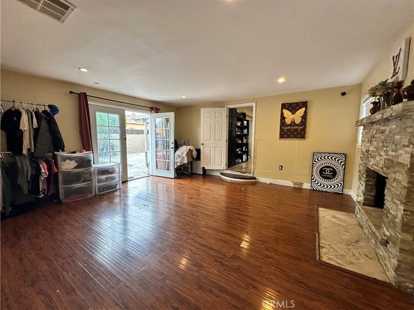 6127 Adenmoor Avenue, Lakewood CA 90713