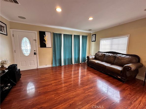 6127 Adenmoor Avenue, Lakewood CA 90713