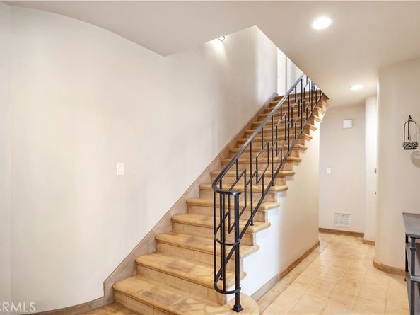 2105 N Heliotrope Drive, Santa Ana CA 92706