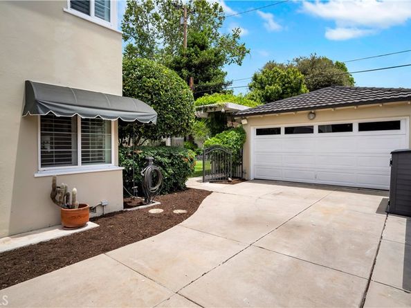 2105 N Heliotrope Drive, Santa Ana CA 92706