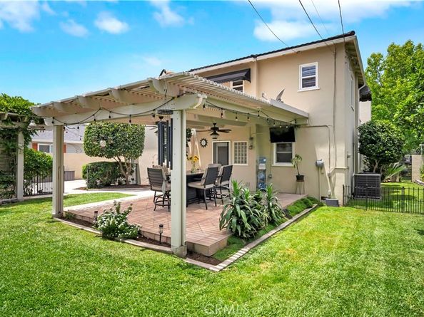 2105 N Heliotrope Drive, Santa Ana CA 92706