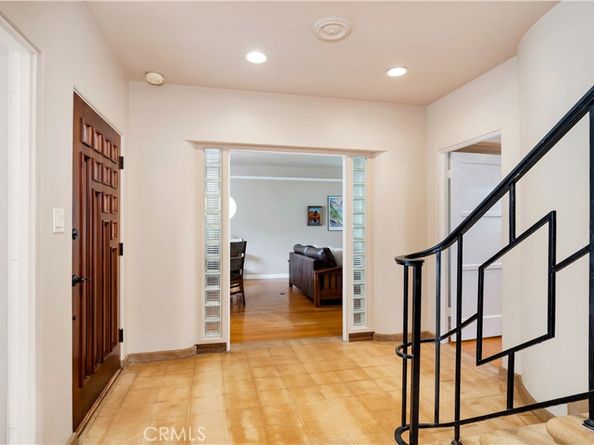 2105 N Heliotrope Drive, Santa Ana CA 92706