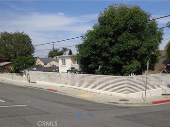 1908 & 1910 Bailey Avenue