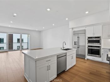 1702 Rivington