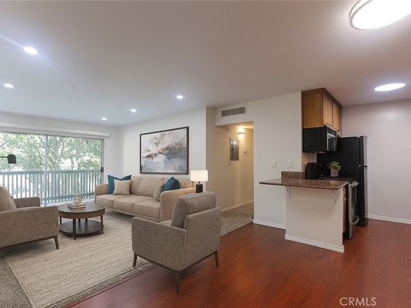 564 N Bellflower Boulevard 218, Long Beach CA 90814