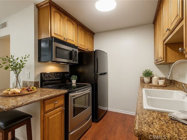 564 N Bellflower Boulevard 218, Long Beach CA 90814