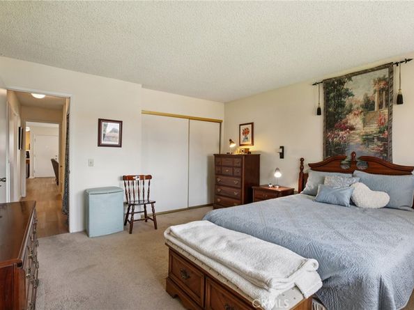 9594 Pettswood Dr 4, Huntington Beach CA 92646