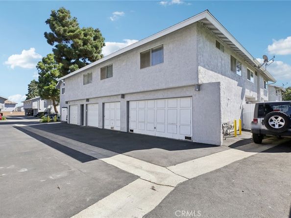 9594 Pettswood Dr 4, Huntington Beach CA 92646
