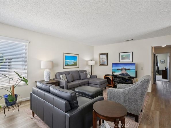 9594 Pettswood Dr 4, Huntington Beach CA 92646