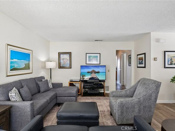 9594 Pettswood Dr 4, Huntington Beach CA 92646