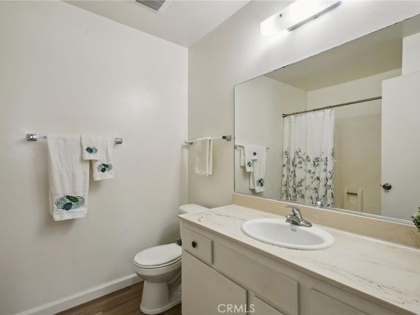 9594 Pettswood Dr 4, Huntington Beach CA 92646