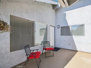 9594 Pettswood Dr 4, Huntington Beach CA 92646