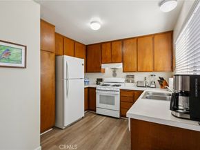 9594 Pettswood Dr 4, Huntington Beach CA 92646