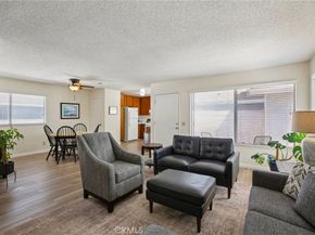 9594 Pettswood Dr 4, Huntington Beach CA 92646