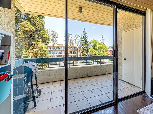 435 S La Fayette Park Place 219, Los Angeles CA 90057