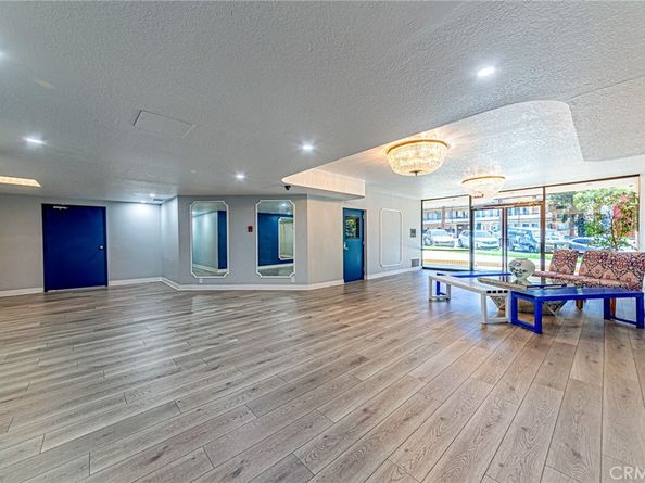 435 S La Fayette Park Place 219, Los Angeles CA 90057