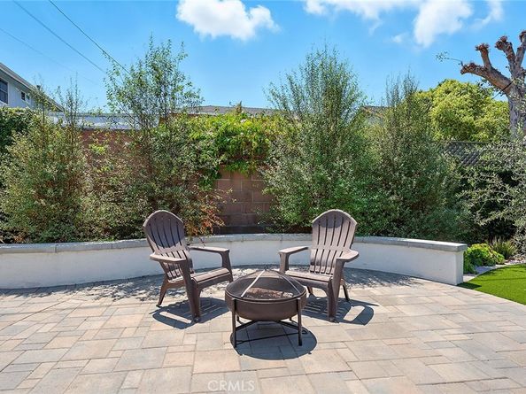 1901 N Bellflower Boulevard, Long Beach CA 90815