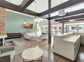 5585 E Pacific Coast HWY 342, Long Beach CA 90804