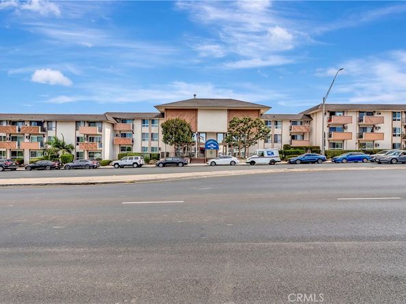 5585 E Pacific Coast HWY 342, Long Beach CA 90804