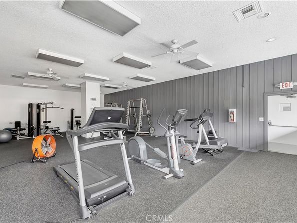 5585 E Pacific Coast HWY 342, Long Beach CA 90804