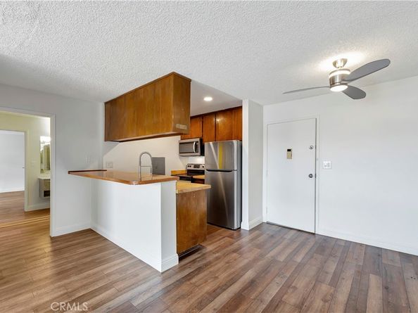 5585 E Pacific Coast HWY 342, Long Beach CA 90804