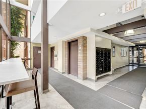 5585 E Pacific Coast HWY 342, Long Beach CA 90804