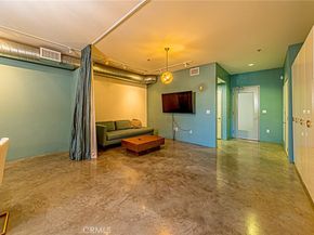 11500 Tennessee 103, Los Angeles CA 90064