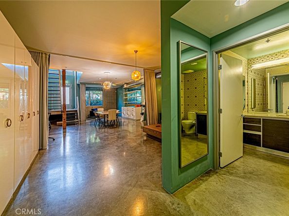 11500 Tennessee 103, Los Angeles CA 90064