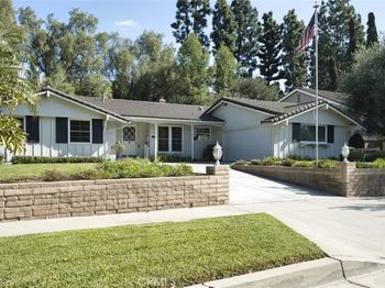 2240 Camino Centroloma
