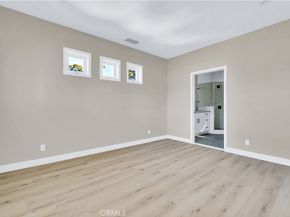 5602 Verdura Ave, Lakewood CA 90712