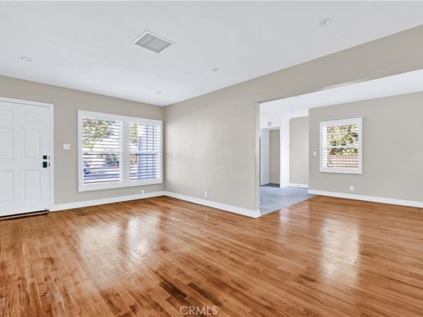 5602 Verdura Ave, Lakewood CA 90712