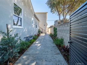 5602 Verdura Ave, Lakewood CA 90712