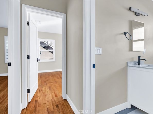 5602 Verdura Ave, Lakewood CA 90712