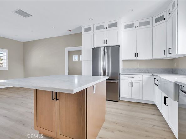 5602 Verdura Ave, Lakewood CA 90712