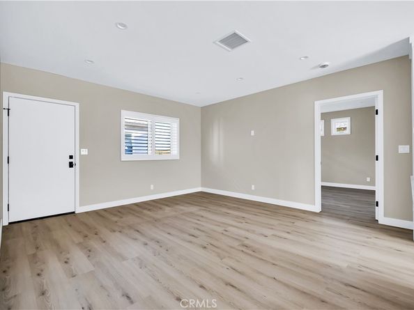 5602 Verdura Ave, Lakewood CA 90712