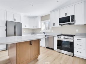 5602 Verdura Ave, Lakewood CA 90712